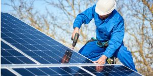 Installation Maintenance Panneaux Solaires Photovoltaïques à Saint-Caradec